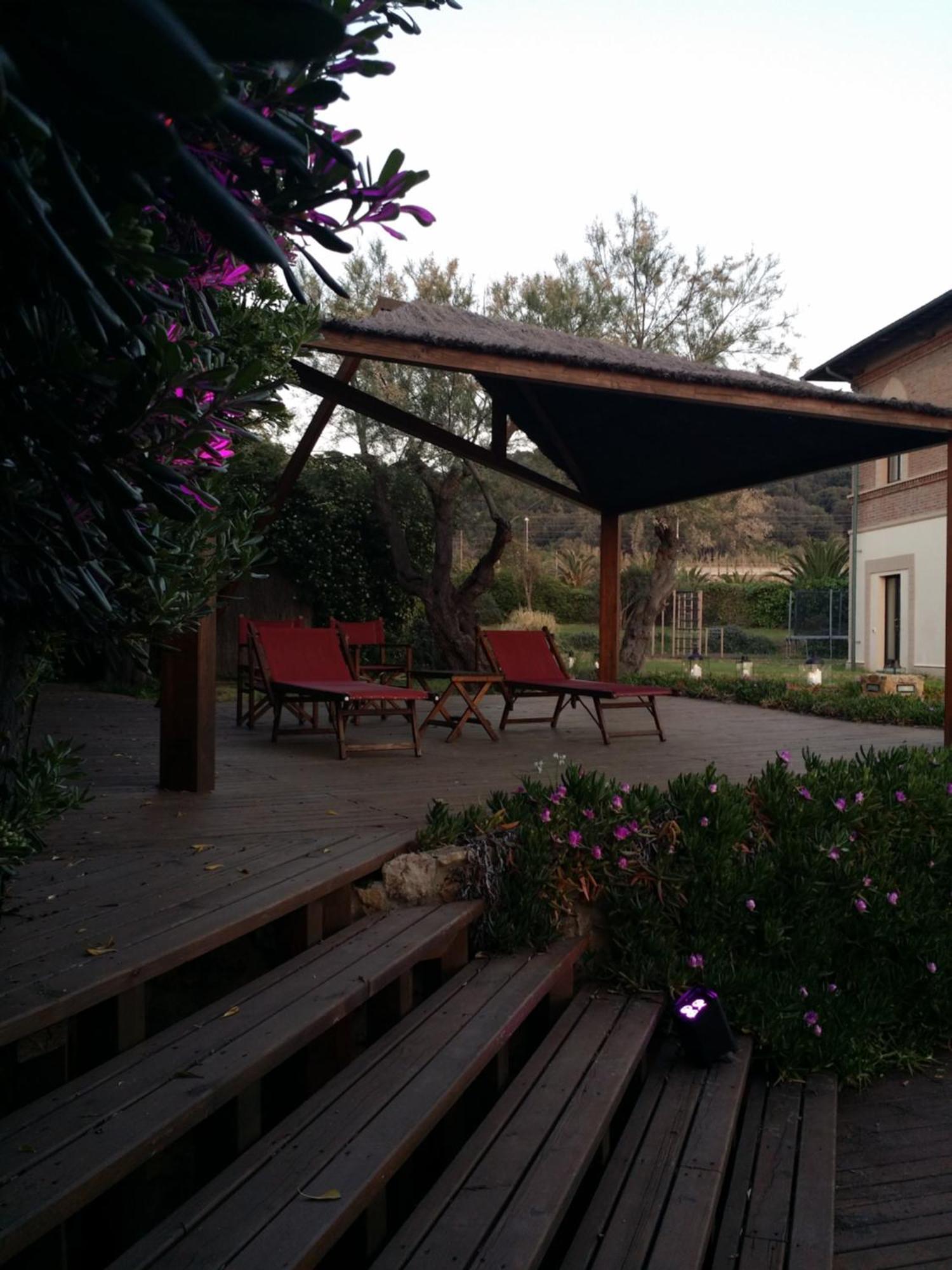 Cala Dei Mori Aparthotel Livorno Exterior foto